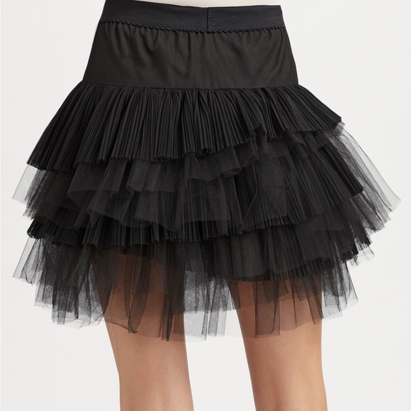 BCBG Max Azria Elegant Black Tiered Tulle Skirt - Picture 5 of 7